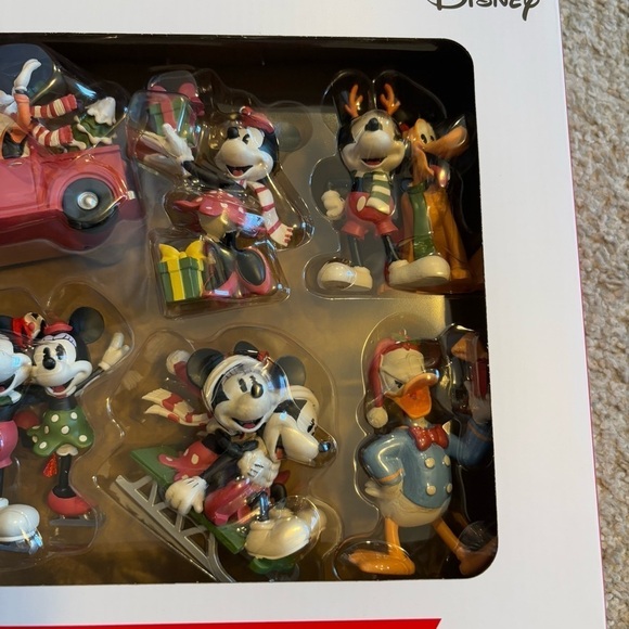 Hallmark Disney Christmas Ornament Set NEW 6 Mickey Minnie Mouse Donald Pluto - Picture 4 of 5
